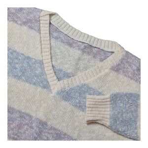 VTG Pitlochry Women's L‎ V-Neck Striped Sweater Wool Knit Classic Preppy